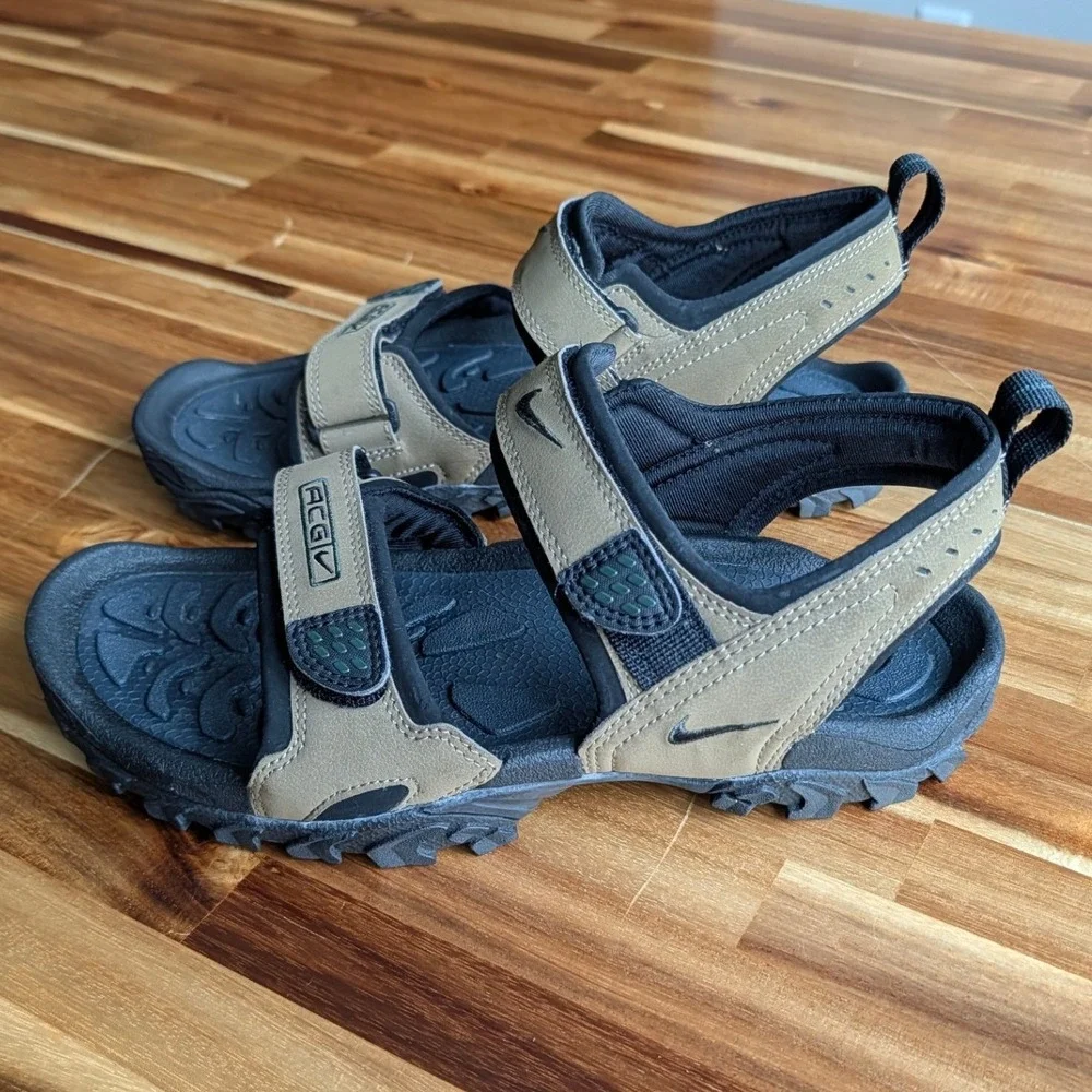 Vintage Nike ACG Air Deschutz Sandals Men's Size 10 Brown Black Blue